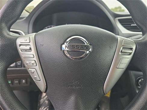 Used 2017 Nissan Sentra S image 18