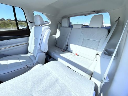 New 2026 Buick Enclave Avenir w/ Super Cruise Package image 20