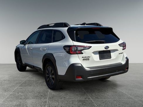 Used 2025 Subaru Outback Onyx Edition AWD/4WD image 3