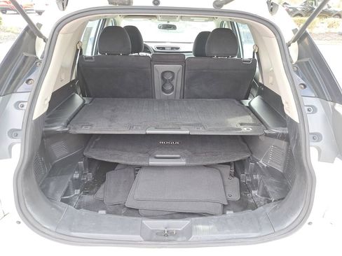 Used 2015 Nissan Rogue S image 6