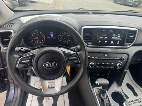 Used 2020 Kia Sportage LX AWD/4WD image 8