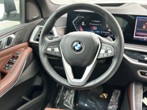 Used 2024 BMW X5 xDrive40i w/ Premium Package AWD/4WD image 12