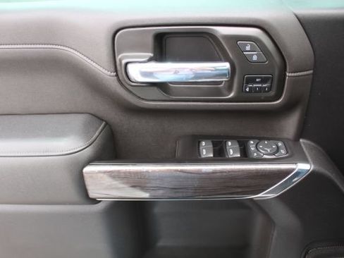 Used 2022 Chevrolet Silverado 2500 LTZ w/ LTZ Convenience Package AWD/4WD image 38