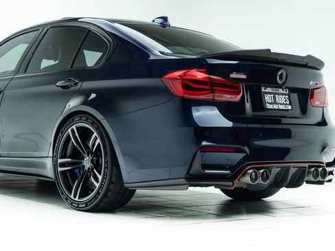 Used 2017 BMW M3 RWD image 21
