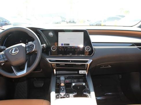 Certified 2025 Lexus RX 350 FWD w/ Technology Package image 10