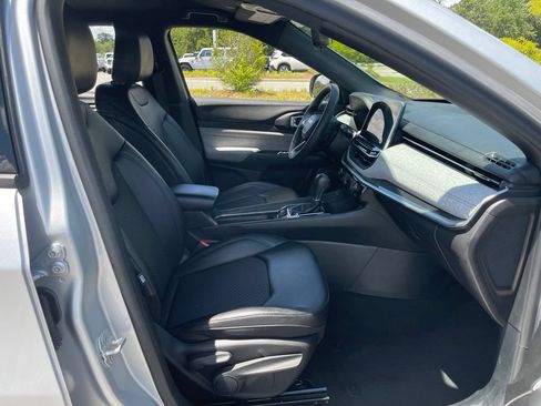 Certified 2024 Jeep Compass Latitude AWD/4WD image 46
