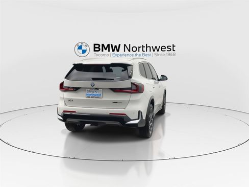 Used 2025 BMW X1 xDrive28i w/ Technology Package AWD/4WD image 2