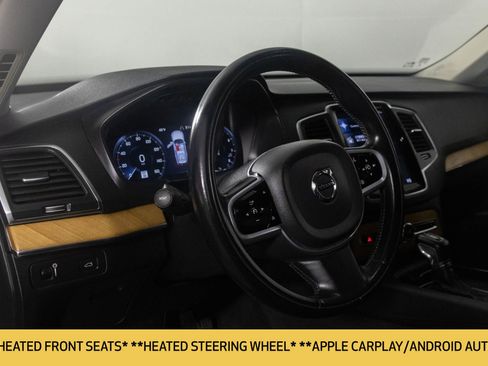 Used 2021 Volvo XC90 T6 Momentum w/ Protection Package image 4