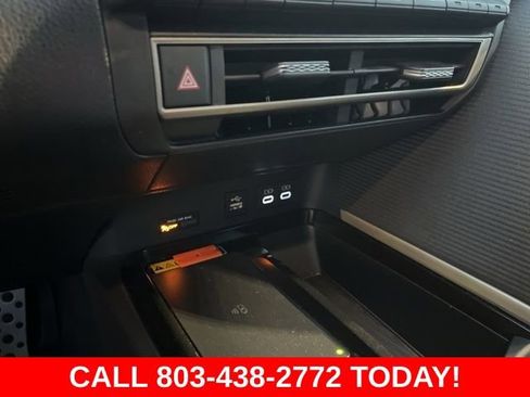 Used 2025 Toyota Camry SE image 24