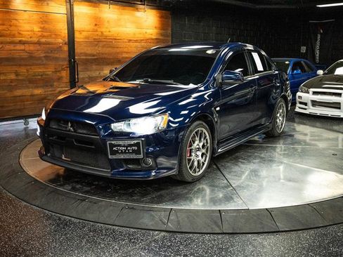 Used 2014 Mitsubishi Lancer Evolution MR image 2