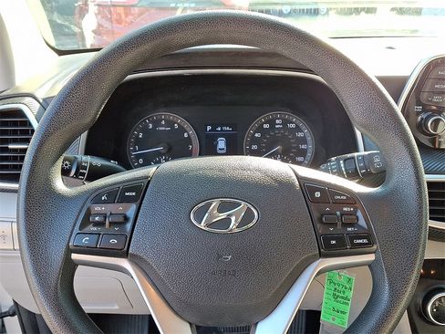 Used 2019 Hyundai Tucson SE image 18