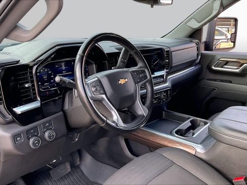 Used 2024 Chevrolet Silverado 2500 LT w/ Convenience Package AWD/4WD image 17
