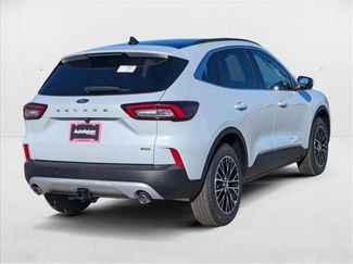 New 2025 Ford Escape SE w/ PHEV Premium Package video 2