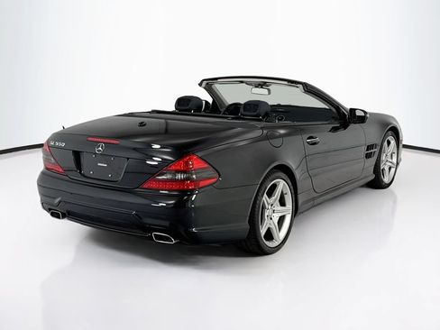 Used 2011 Mercedes-Benz SL 550 image 7