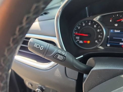 Used 2023 Chevrolet Equinox LT AWD/4WD image 11
