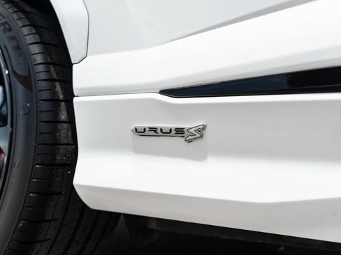 Used 2024 Lamborghini Urus S AWD/4WD image 17
