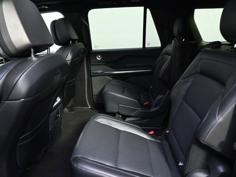 New 2025 Lincoln Navigator L Reserve w/ Jet Appearance Package image 21