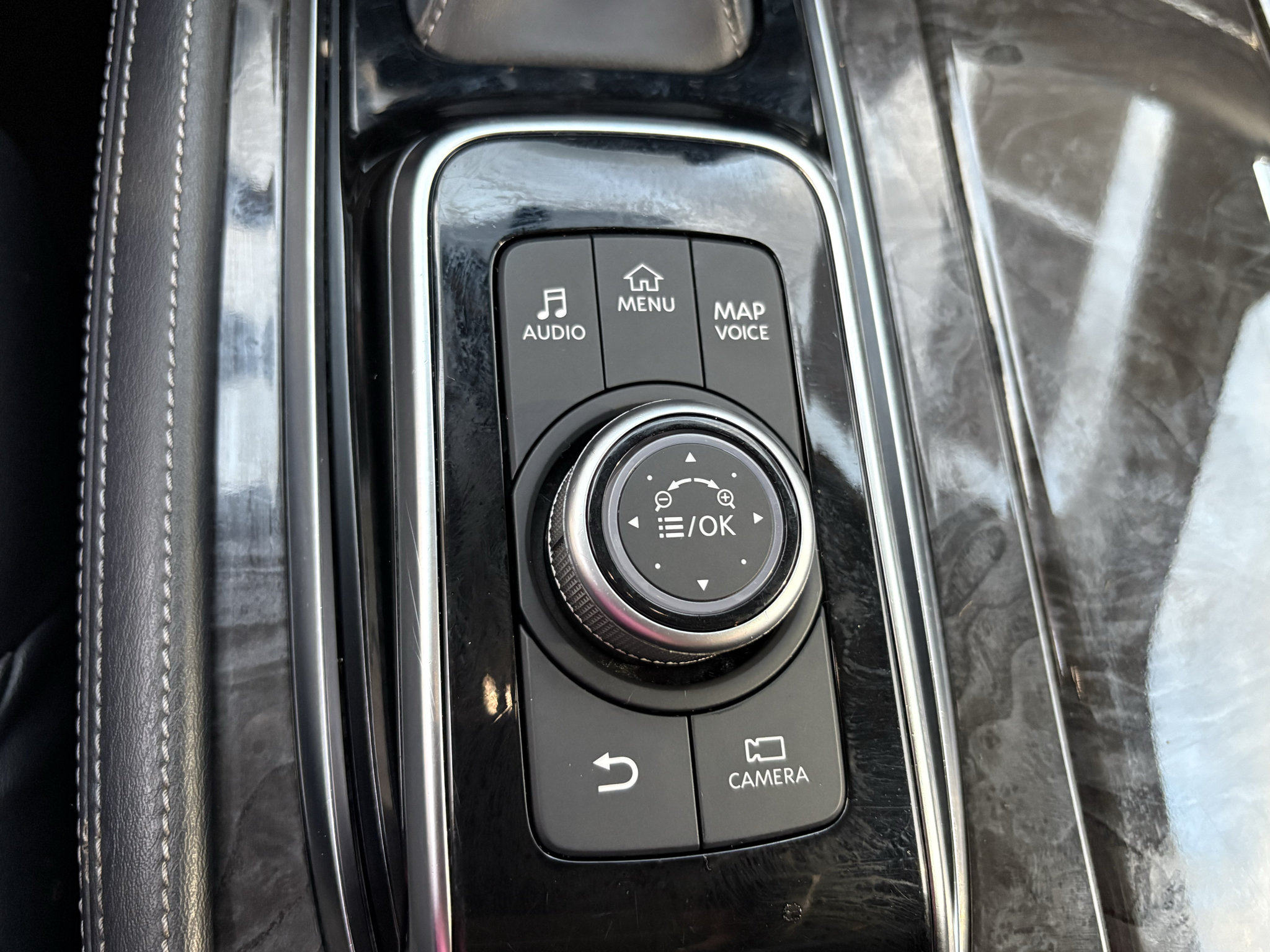 Used 2022 INFINITI QX80 Luxe RWD image 25