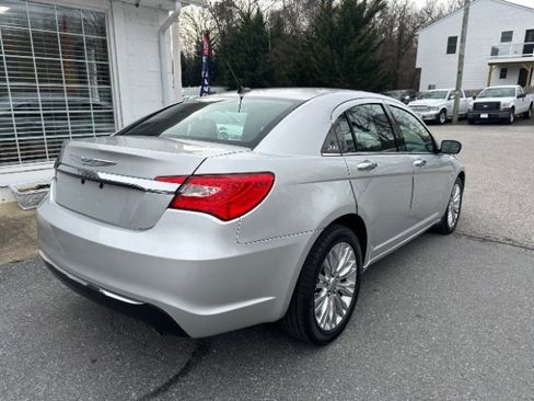 Used 2012 Chrysler 200 Limited image 5