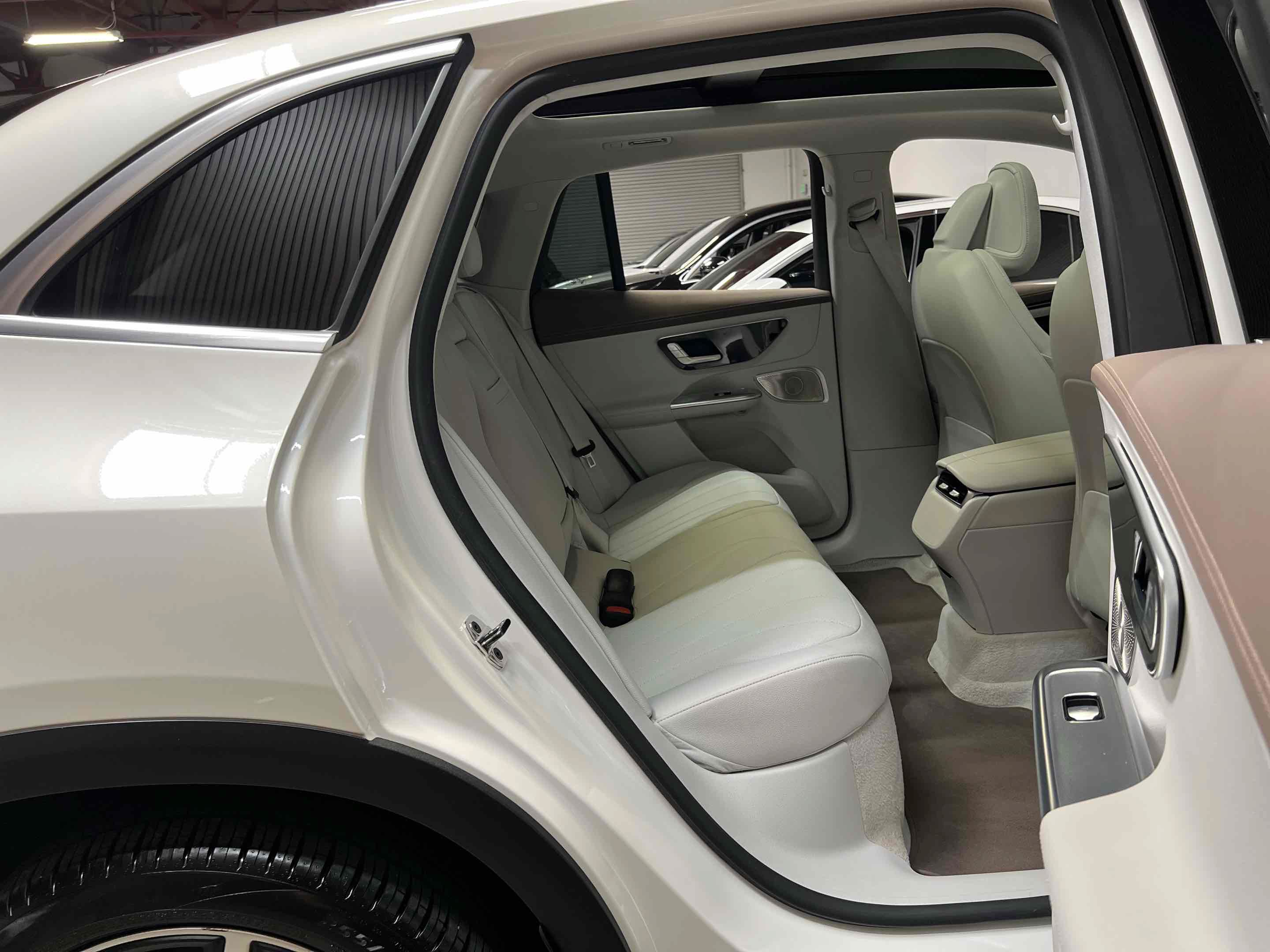 Used 2023 Mercedes-Benz EQE 350+ SUV w/ AMG Line Exterior Package image 39