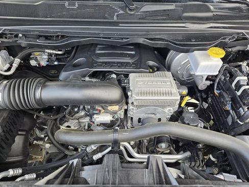 Used 2024 RAM 1500 Big Horn RWD image 40