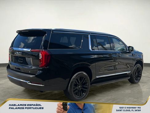New 2026 GMC Yukon XL Elevation w/ LPO, Elevation Black Package AWD/4WD image 6