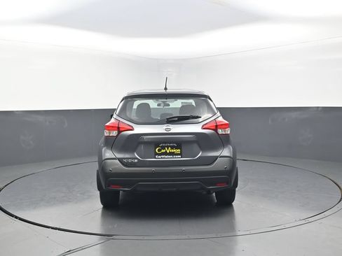 Used 2020 Nissan Kicks S FWD image 6