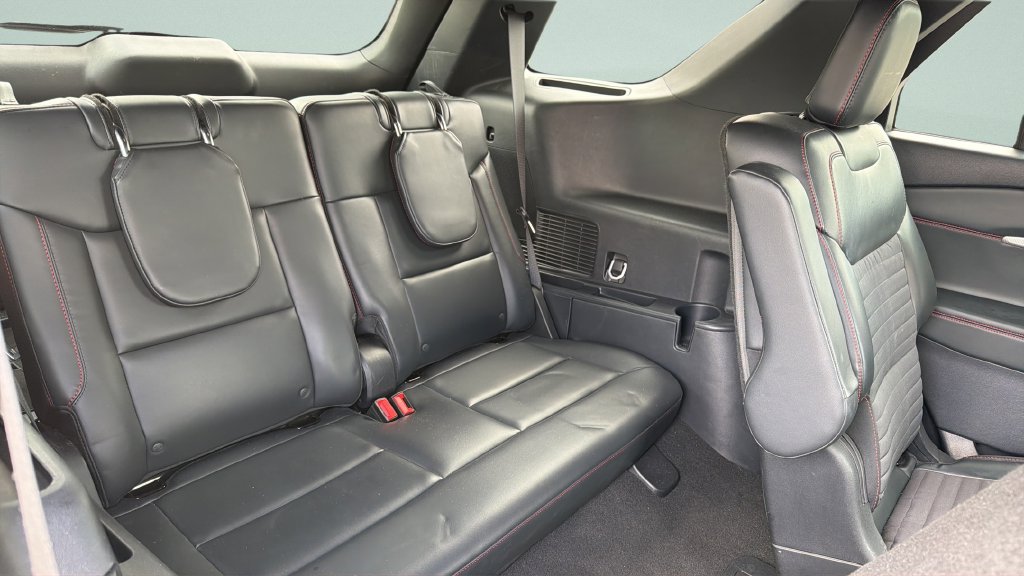 Used 2025 Ford Explorer ST-Line AWD/4WD image 37