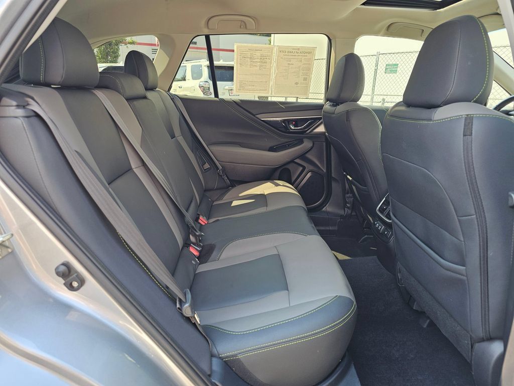 Used 2021 Subaru Outback Onyx Edition XT w/ Popular Package #2 AWD/4WD image 12