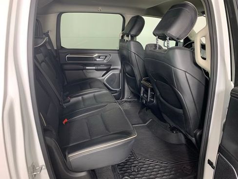 Used 2022 RAM 1500 Laramie AWD/4WD image 7