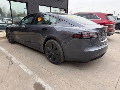 Used 2022 Tesla Model S image 4