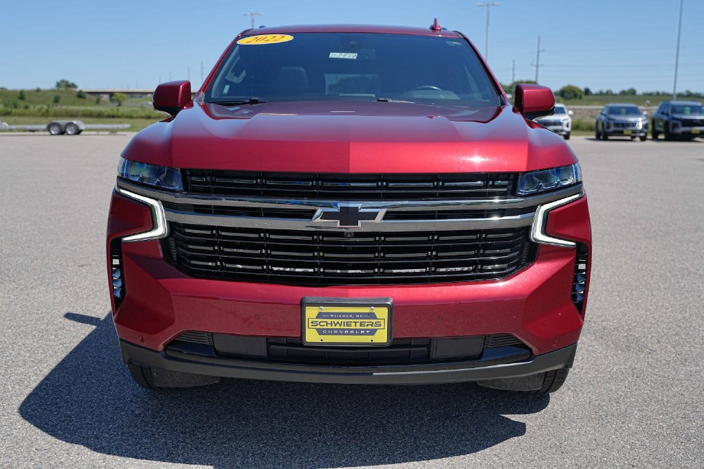 Used 2022 Chevrolet Tahoe RST w/ Luxury Package AWD/4WD image 2