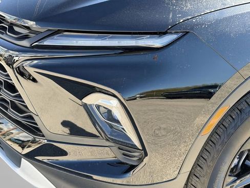 New 2026 Chevrolet Blazer LT w/ Convenience Package FWD image 13