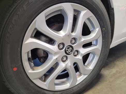 Used 2017 Toyota Yaris iA image 31