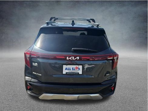 Used 2025 Kia Seltos EX w/ EX Sunroof Package AWD/4WD image 7