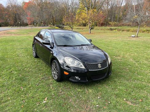Used 2010 Suzuki Kizashi GTS image 5