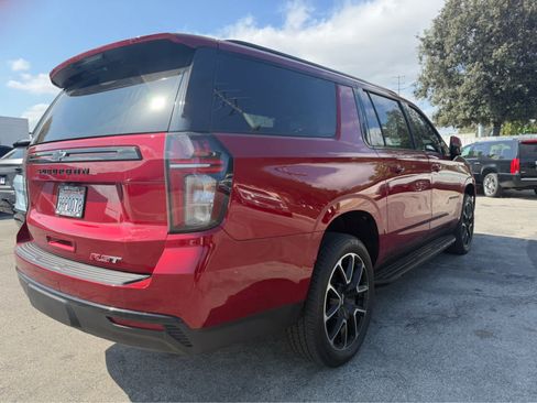 Used 2024 Chevrolet Suburban RST w/ Luxury Package RWD image 4