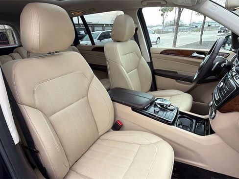 Used 2019 Mercedes-Benz GLS 450 4MATIC image 49