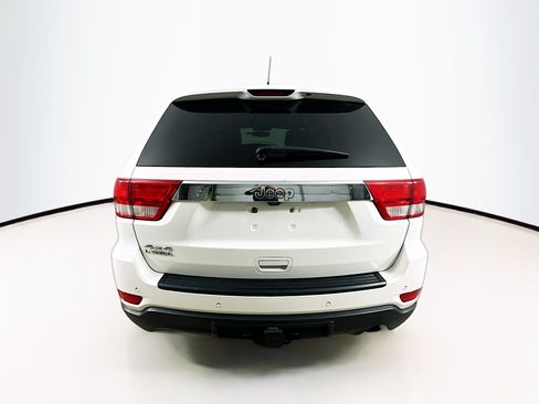 Used 2011 Jeep Grand Cherokee Laredo AWD/4WD image 6