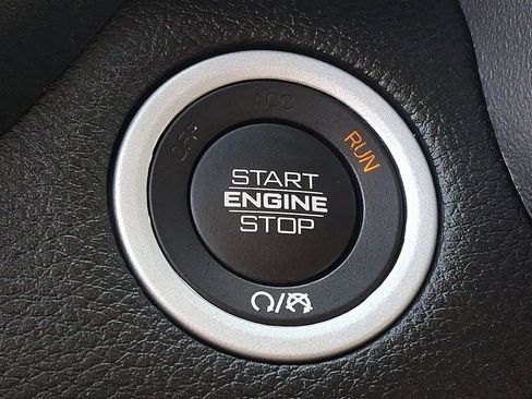 Used 2020 RAM 1500 Big Horn AWD/4WD image 24