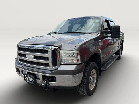 Used 2005 Ford F250 XLT AWD/4WD image 4