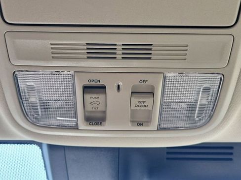 Used 2022 Honda CR-V EX image 25