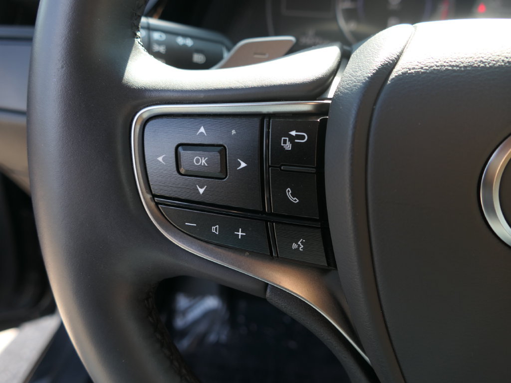 Used 2024 Lexus ES 350 w/ Premium Package FWD image 13