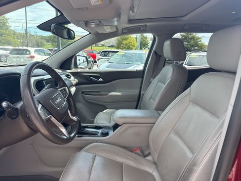 Used 2017 GMC Acadia SLT AWD/4WD image 9