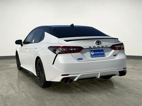 Used 2022 Toyota Camry XSE image 6