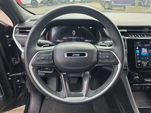 Used 2021 Jeep Grand Cherokee L Laredo AWD/4WD image 14
