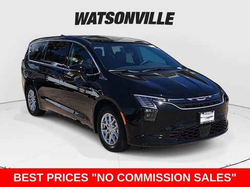 New 2027 Chrysler Pacifica Select FWD image 1