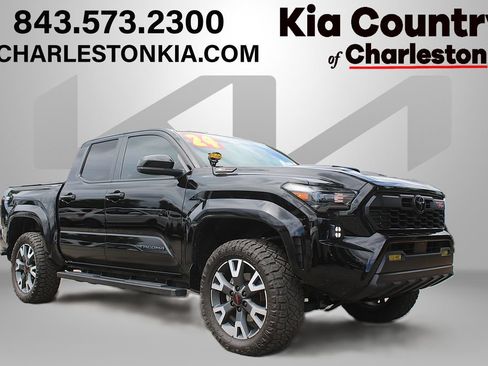 Used 2024 Toyota Tacoma TRD Sport AWD/4WD image 1