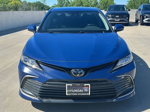 Used 2023 Toyota Camry LE image 7