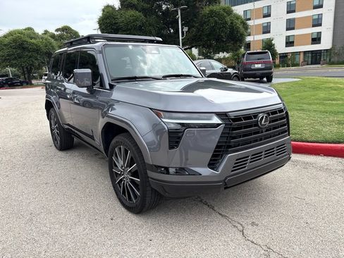 Certified 2025 Lexus GX 550 w/ Cold Area Package AWD/4WD image 7